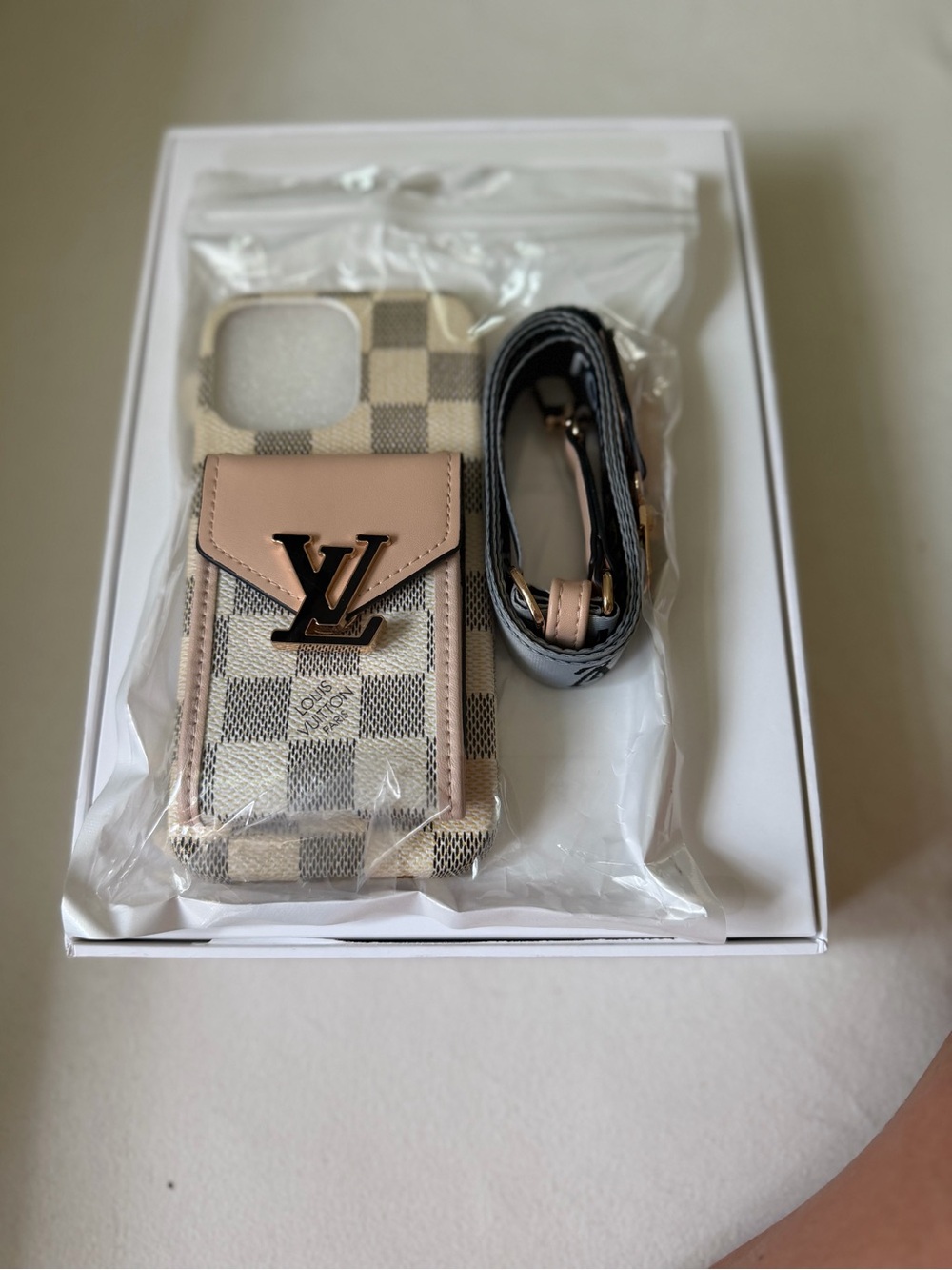 Louis Vuitton Damier Azur Phone Holder with Blush Pink Trim - Picture 7 of 8